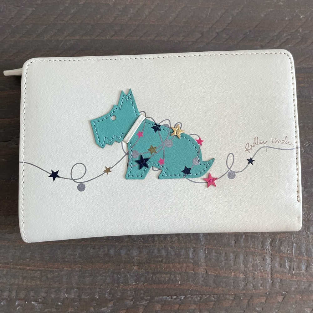 Radley London Leather Snap Wallet with Scottie Dog Applique.